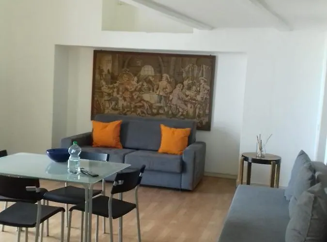 Appartement House Efria *